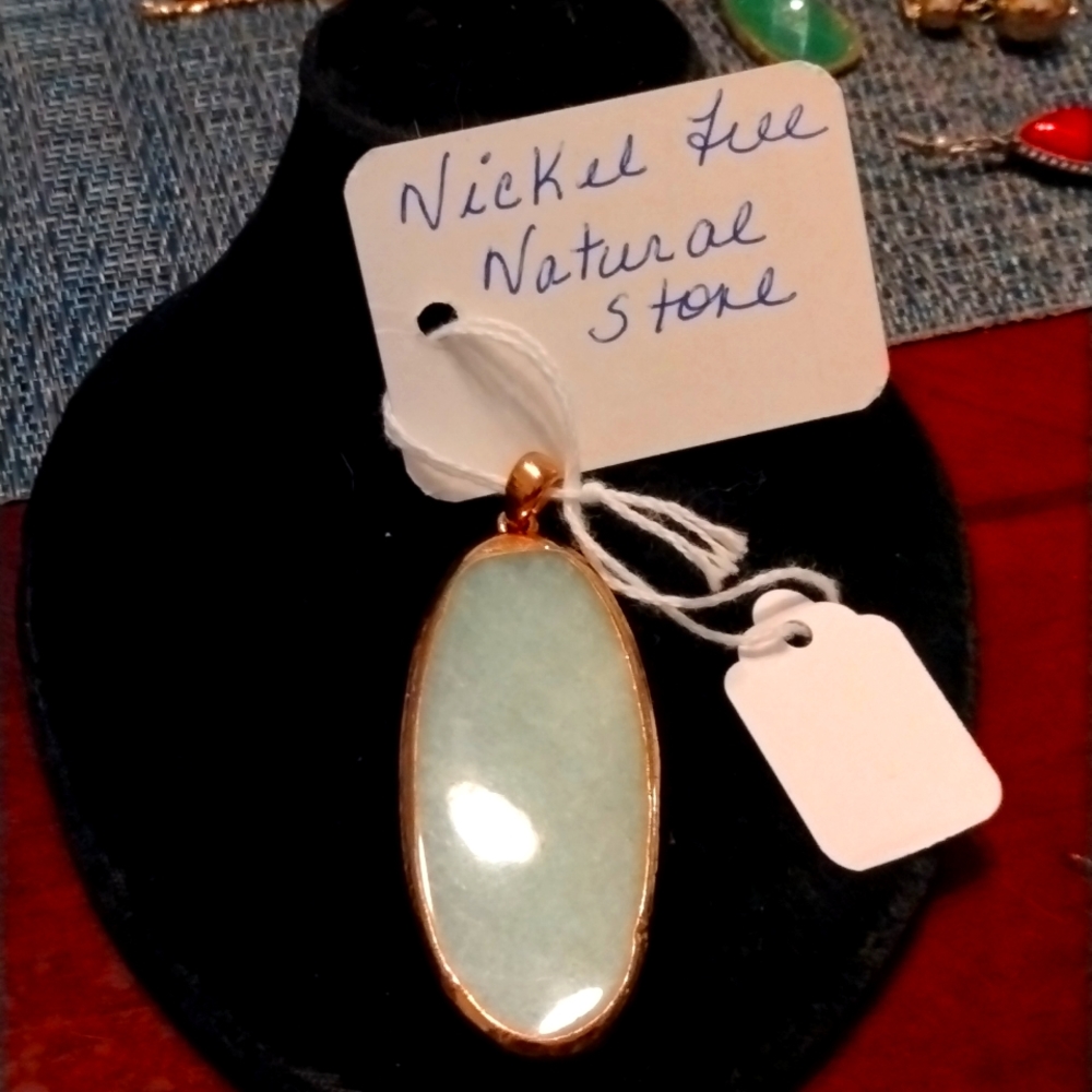 Natural stone pendent